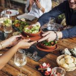 Vegetarijanci imaju manji rizik od razvoja mnogih vrsta raka, ali postoji upozorenje: proučavajte Vegetarijanci imaju manji rizik od razvoja mnogih vrsta raka, ali