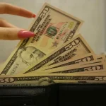 Zašto razgovarati o novcu prije nego što postane problem: hladan tuš za romantičare zasto-razgovarati-o-novcu-prije-nego-sto-postane-problem-hladan.jpg